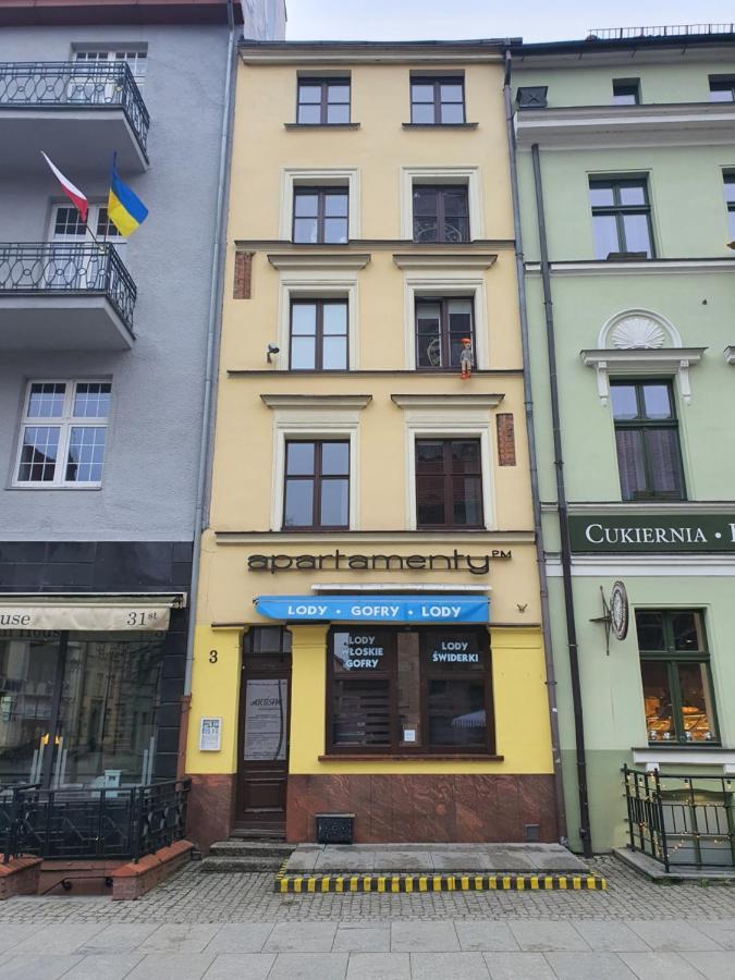 Apartament Z Widokiem Na Pomnik Kopernika - Rynek Staromiejski Torun Bagian luar foto