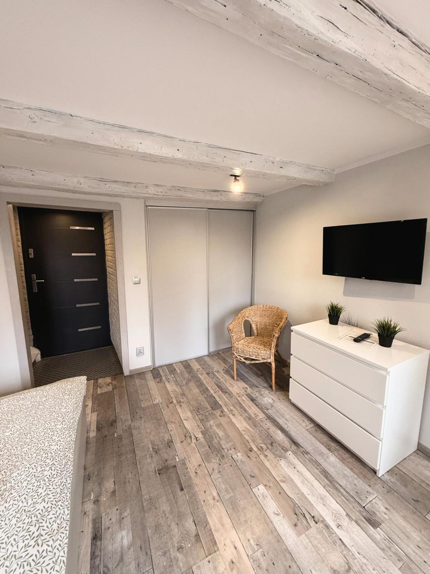 Apartament Z Widokiem Na Pomnik Kopernika - Rynek Staromiejski Torun Bagian luar foto