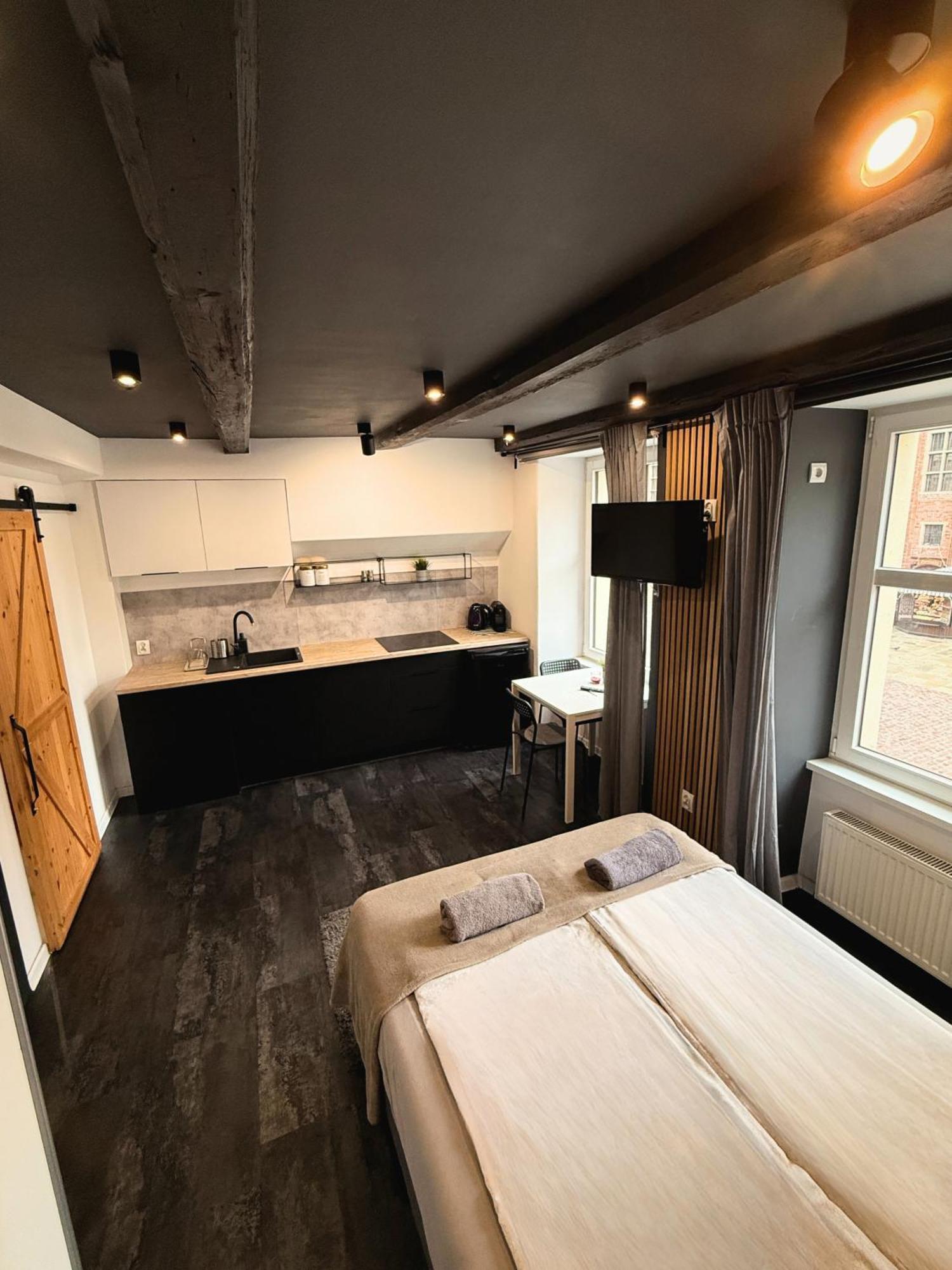 Apartament Z Widokiem Na Pomnik Kopernika - Rynek Staromiejski Torun Bagian luar foto