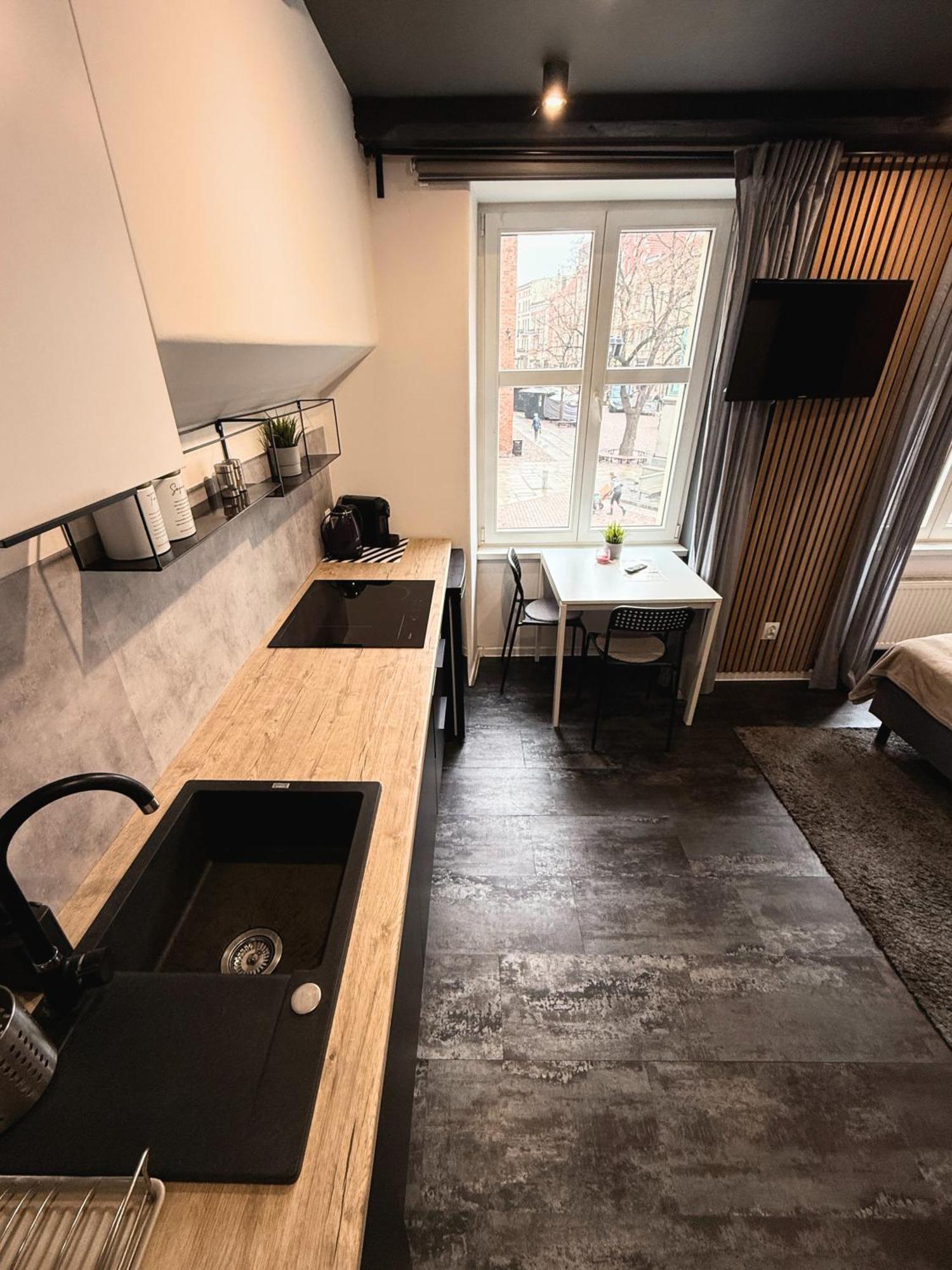 Apartament Z Widokiem Na Pomnik Kopernika - Rynek Staromiejski Torun Bagian luar foto