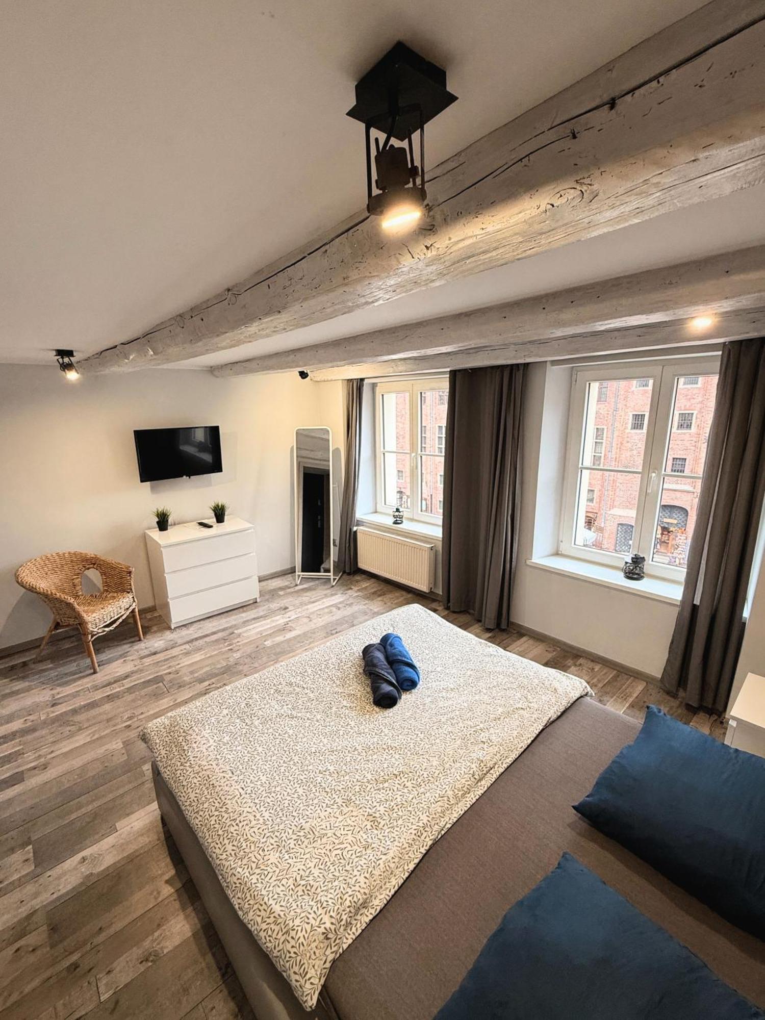 Apartament Z Widokiem Na Pomnik Kopernika - Rynek Staromiejski Torun Bagian luar foto